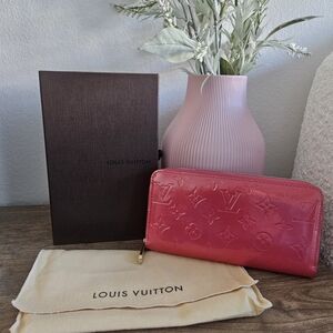 Louis Vuitton Vernis Zippy Wallet